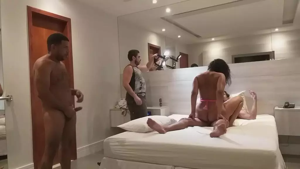 bastidores da gravacao da first vez no porno da novinha timida do rio de janeiro sarah bady