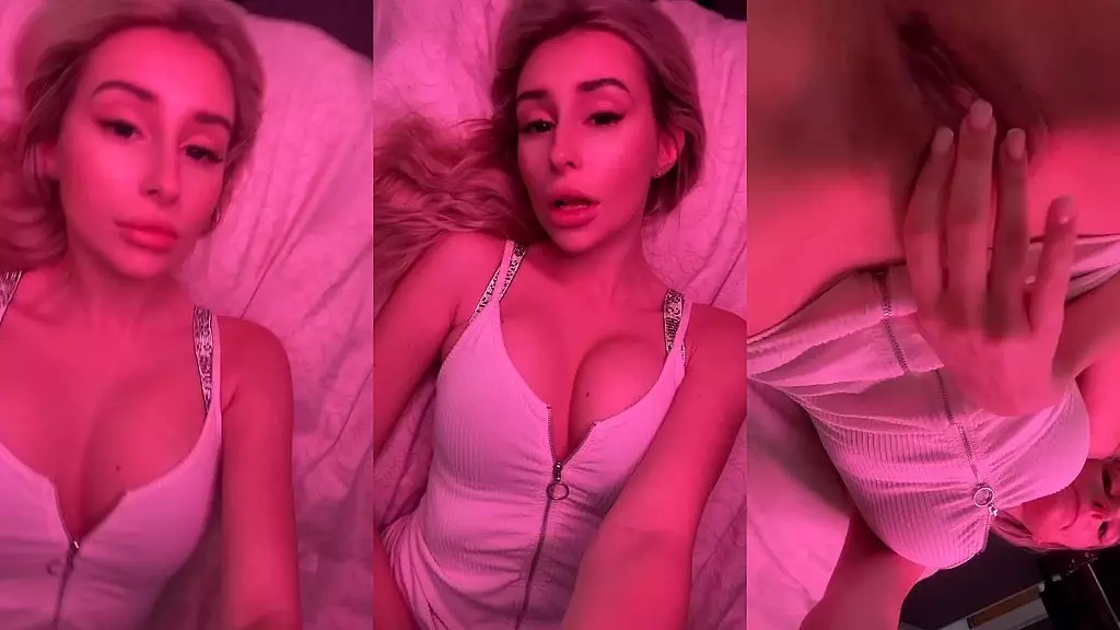 чувствуешь себя таким же возбужденным, как и я?? #сексуально #блондинка #возбужденный #киска #мастурбация