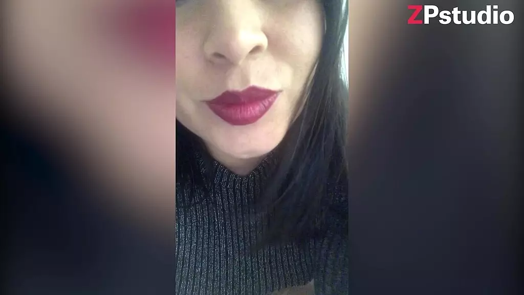 спасибо за мои папы les dejo este rico Pack в el Bano de Supermercado adminto que me puse muy cachonda