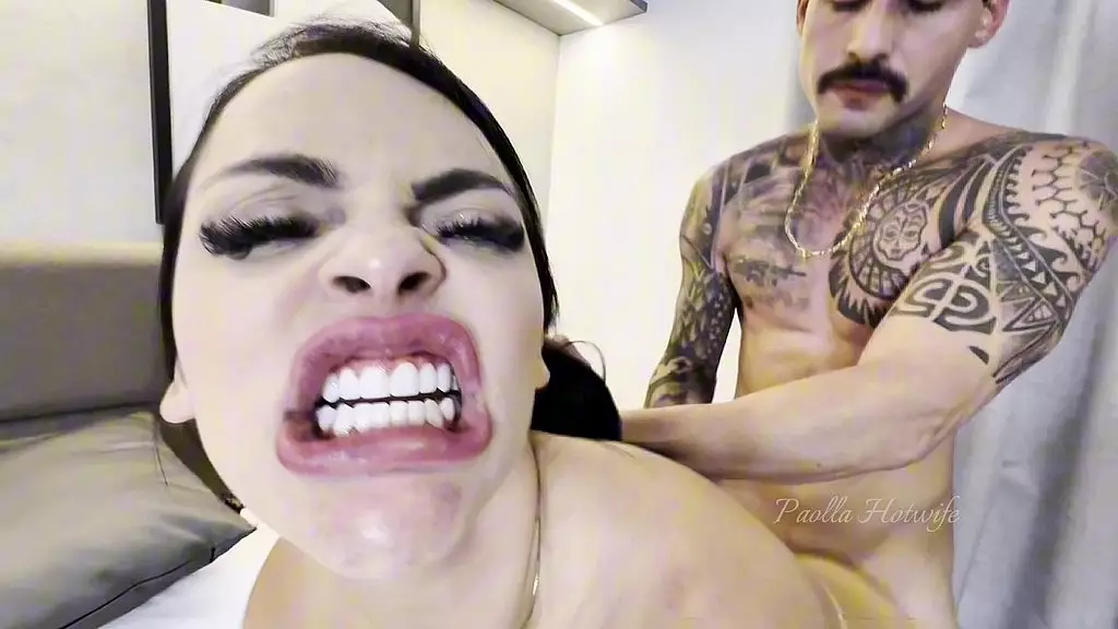 Паолла Хотвайф fode gostoso com carioca safado. Дом в доме лишился возможности удовлетворить ваши потребности в течение долгого времени. Эо Маридо Дела, всегда здравствует или шеиро-ду-чифре ао виво