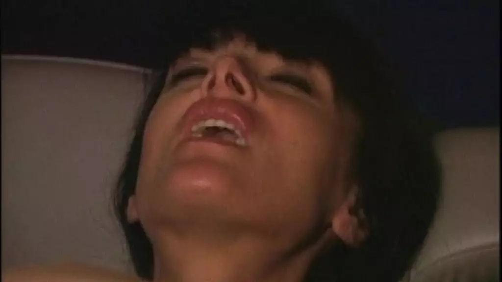 у la venere bianca мокрая волосатая киска