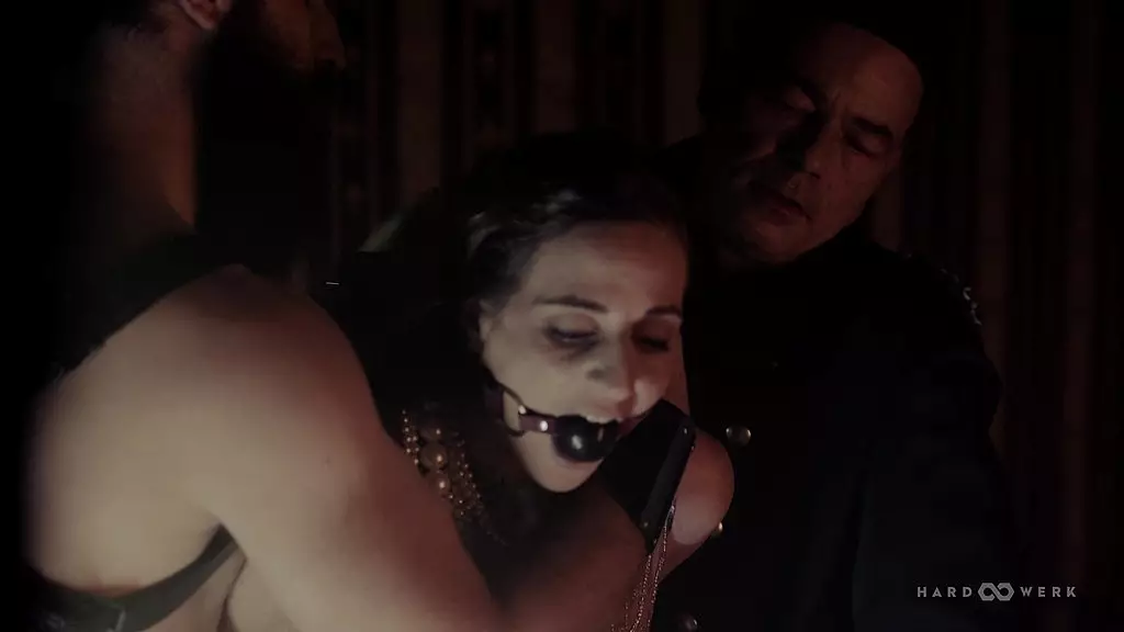 hardwerk labyrinth bang