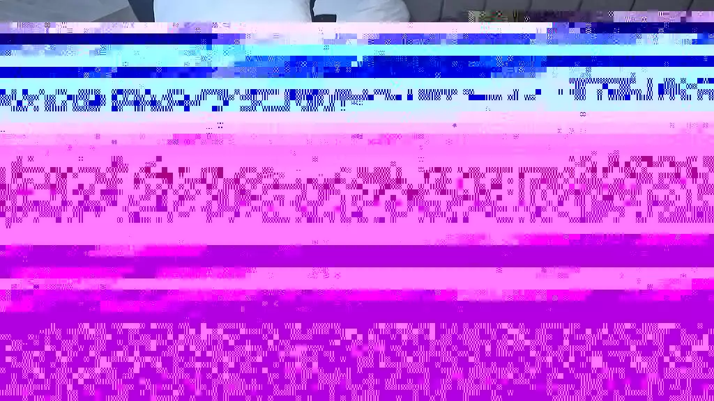 моя лучшая подруга ест мою киску гораздо лучше, чем мой парень - Джулиана Роуз