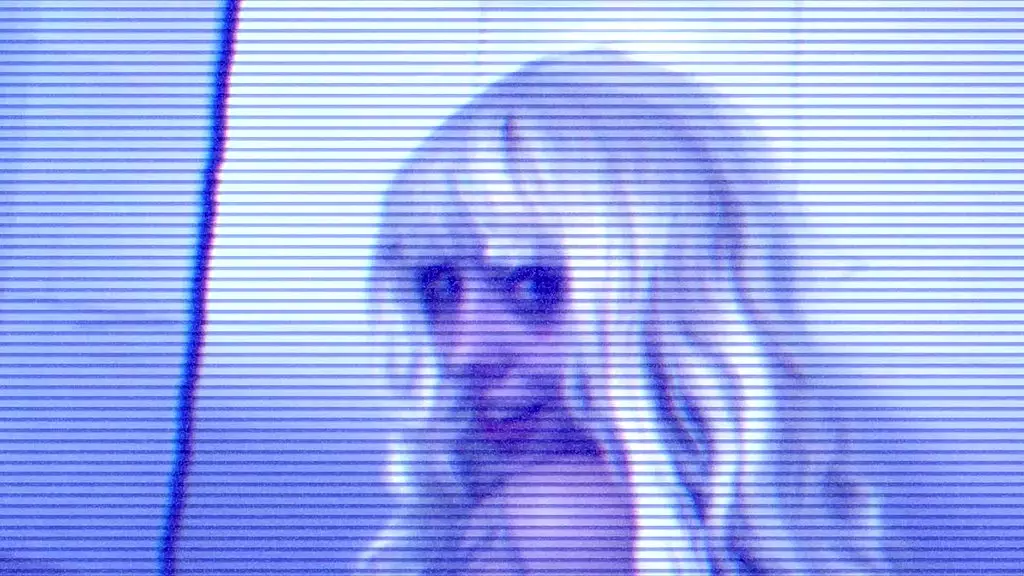 мой грязный дневник на видеокассете: извращенка Барби и госпожа Равена в бреду ног