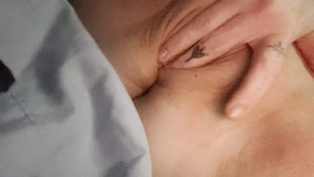 lexixx - мокрая киска - 15 мая 2025 г