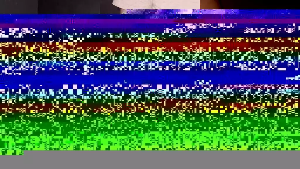 белинья зашла в дом качелей