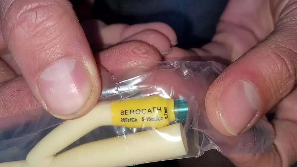 вставляю катетер ch20 и кончаю