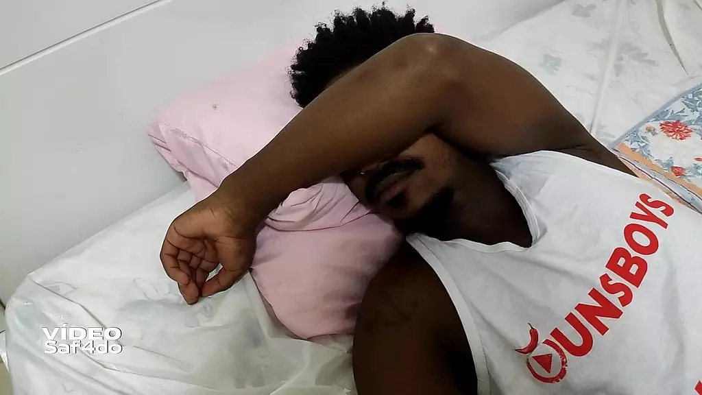 сюрприз от пойманного друга, 