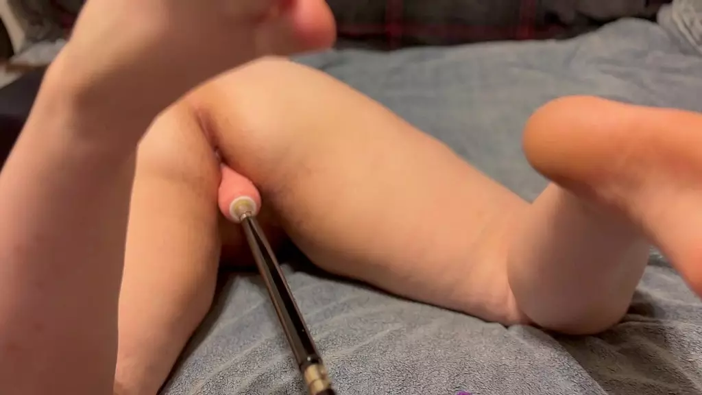 pawg управляет машиной для траха как профессионал