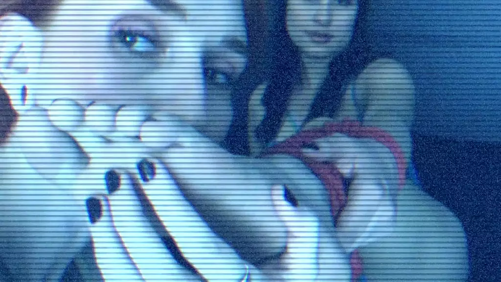 мой VHS-опыт с фут-фетишем и бондажем