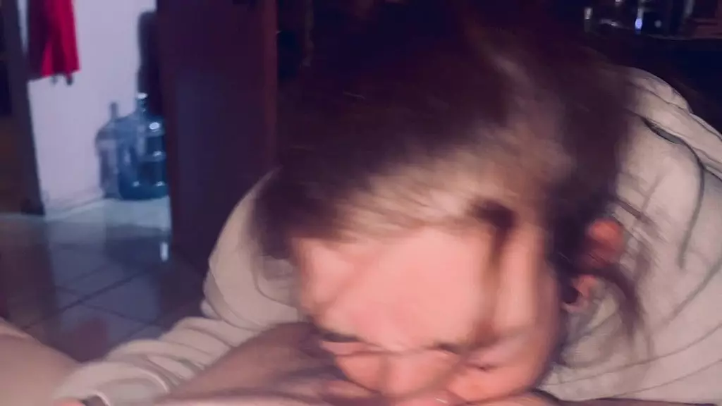 я слежу за тем, чтобы о моем мужчине позаботились, когда он проснется