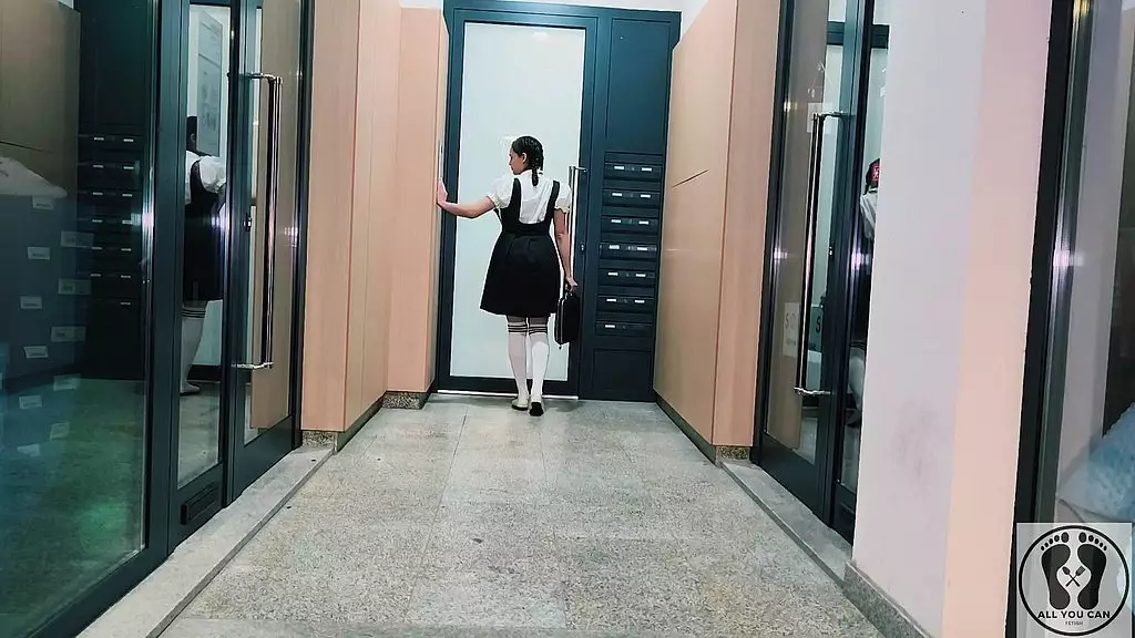 Ана Спирс поймана незнакомцами в масках, минет, трах, кончает, фильм