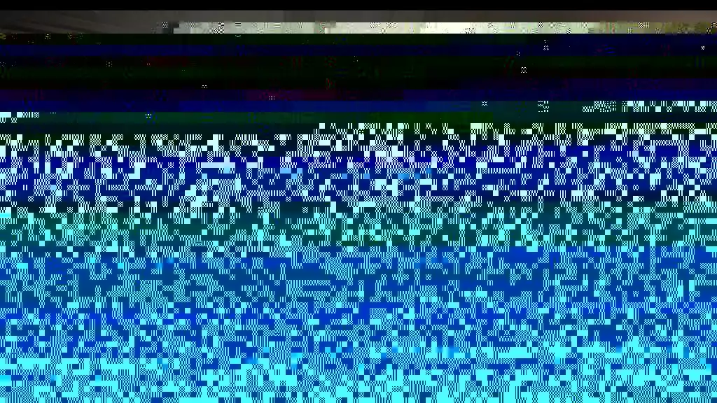 Димитреску позирует обнаженным после Хэллоуина