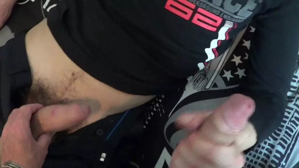 2062 любительское секс-видео от первого лица с большим членом твинка