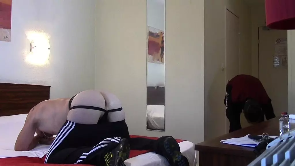 2064 трахнул в бандаже сдержанный араб