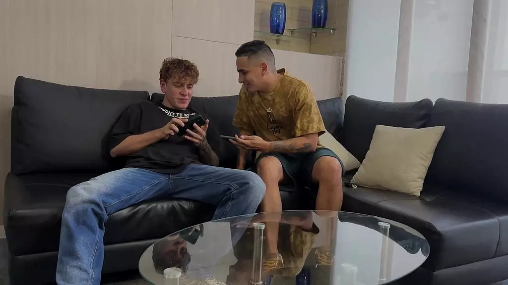 неожиданно! я трахаю жену своего лучшего друга! он нас ловит!