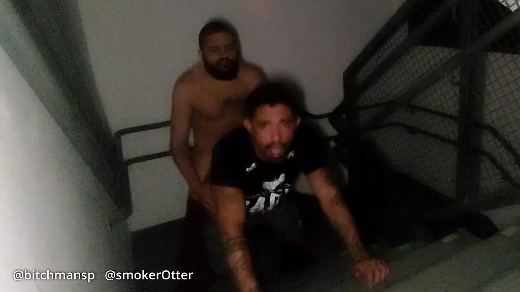 любительский секс без презерватива на аварийной лестнице моего здания #princealbert