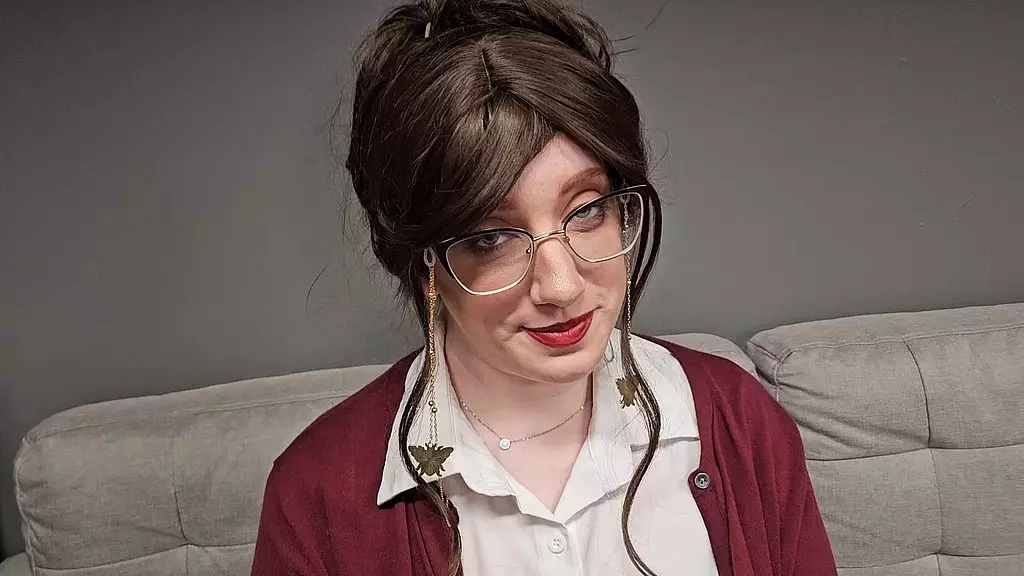 my boss oiled up my fat tits! he just had to see the udders! secretary kimmi episode 1