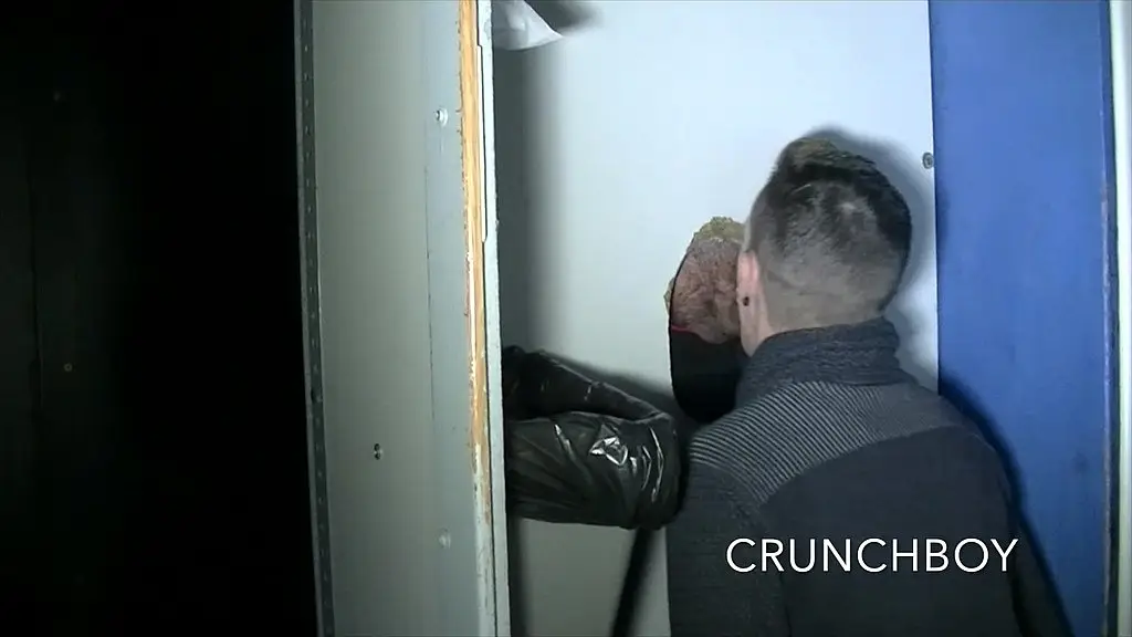 2153 aaron fucked by nonymous in glory holes area