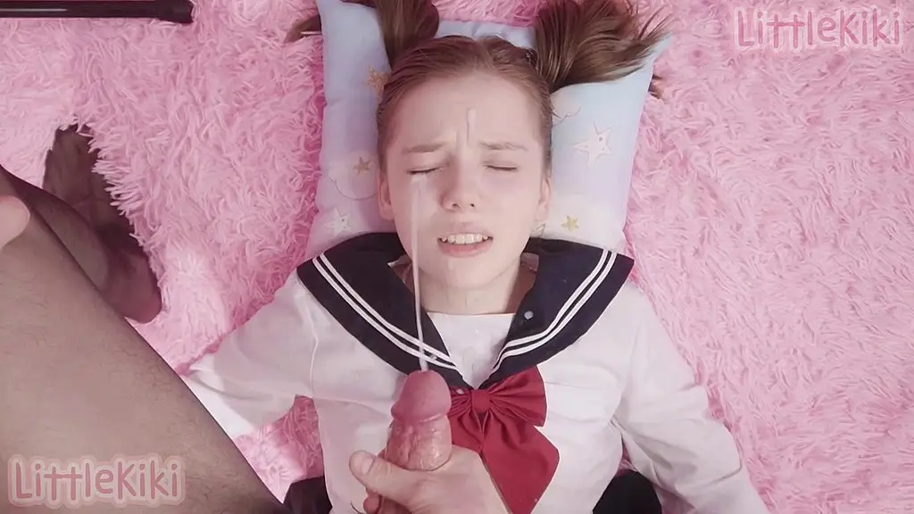 отчим разорвал колготки своей дочери-школьницы и грубо трахнул подростка