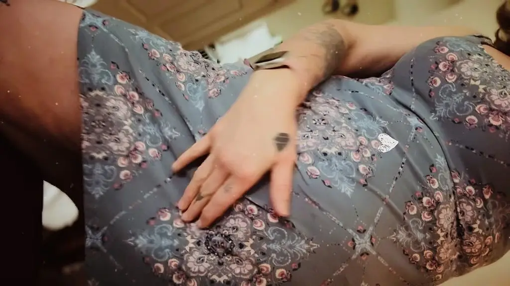 милашка в розовом