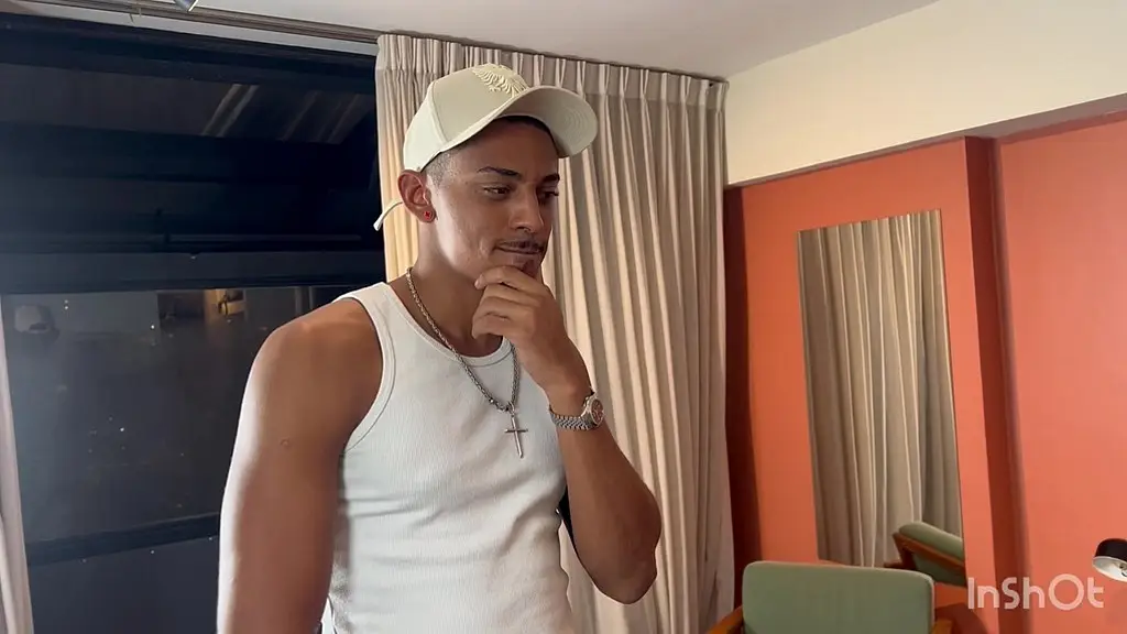 comi a irma do meu amigo