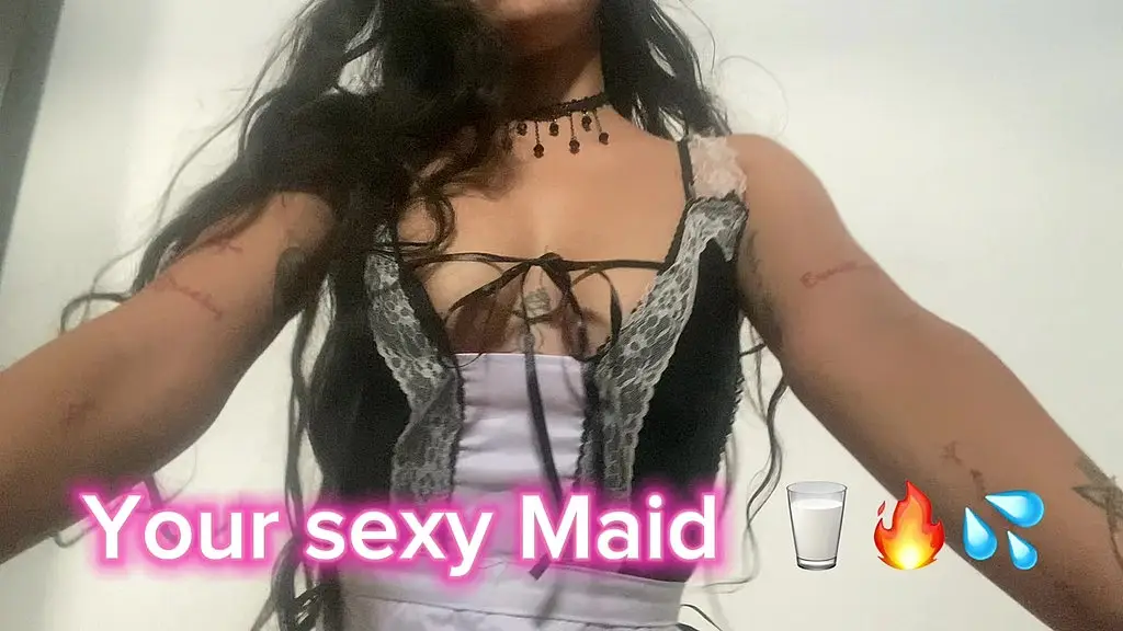 soy tu sirvienta, сексуально и самодовольно, ¿donde limpio?
