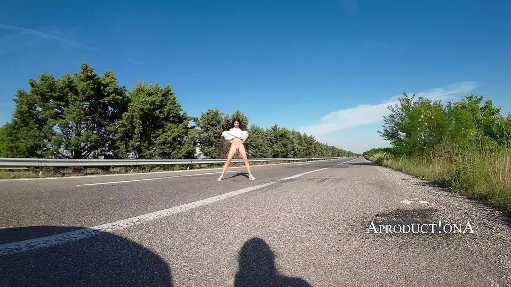 14-часовая поездка на машине и сколько раз она писала (расширенная версия)