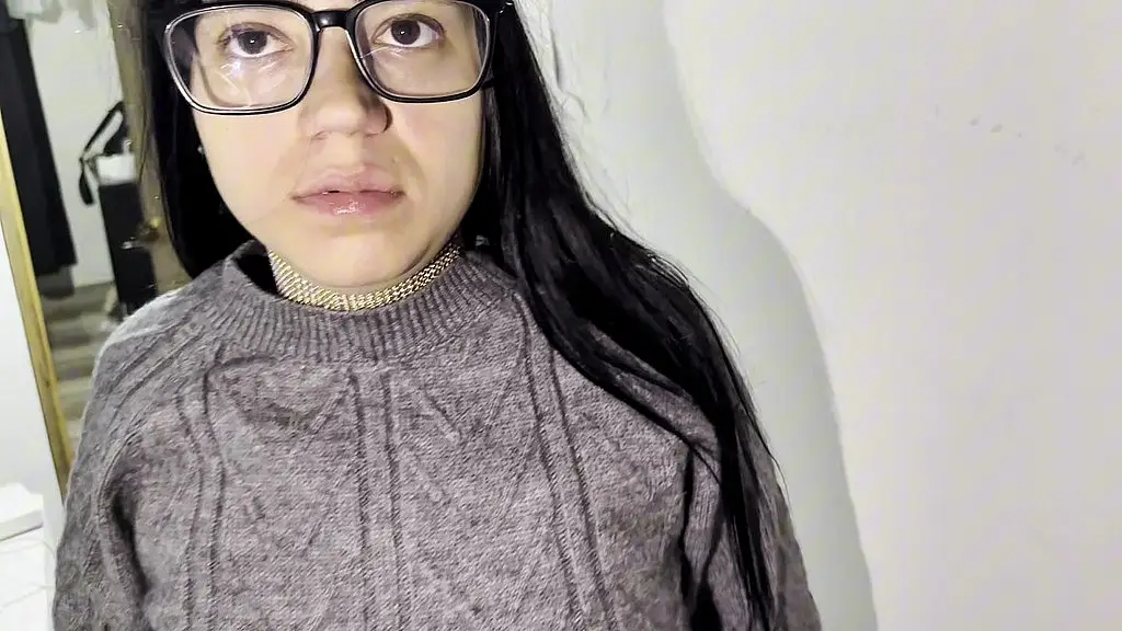 meeting a fan at the mall going out with him, she got too horny to do things at the end of the date