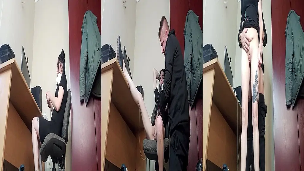 скучно и проигнорировано, трахаю свою распутную девчонку-геймершу, пока она в сети