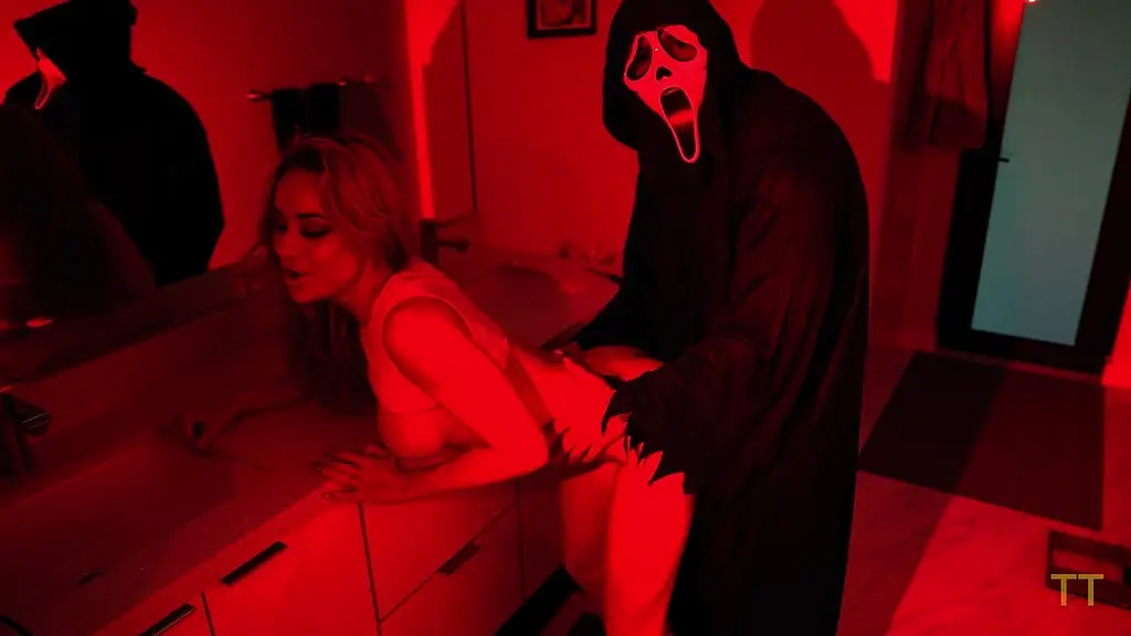 crystal rush & teddy tarantino - big tits barbie on hot date with ghostface