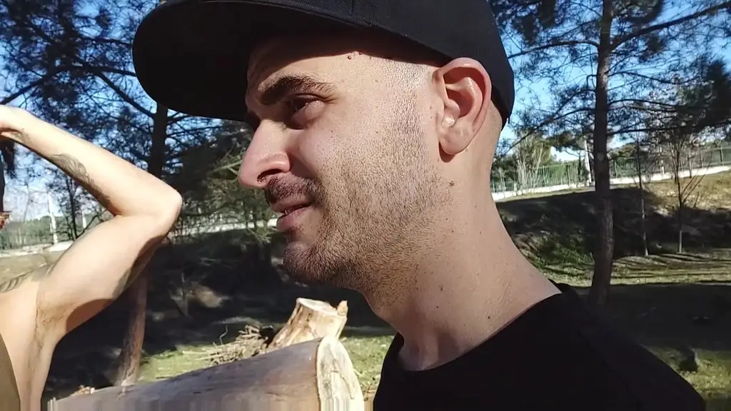 exhibition with leo bulgari and xisco close to train rails - part 2