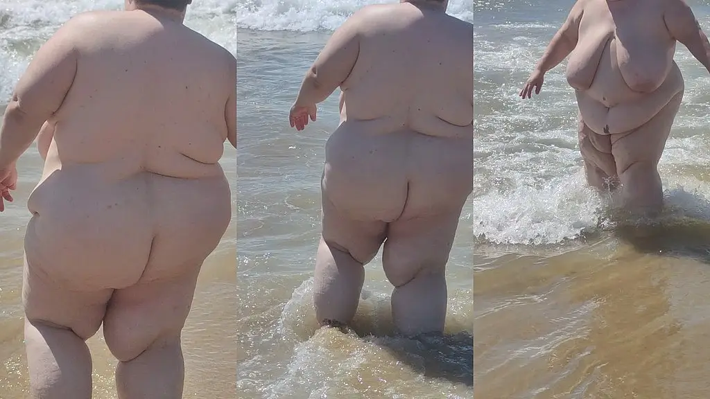 on m a vue entierement nu a la plage. je ne suis pas rentre dans l eau ...