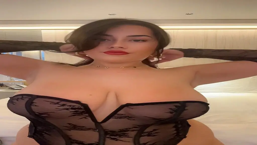 julia_sexy - update #19 - may 01, 2025