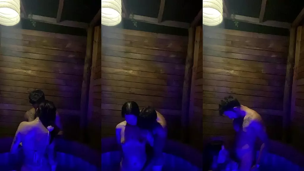 besos y sexo en el agua latina chilena