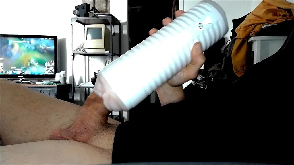 j ejacule a l interieur !