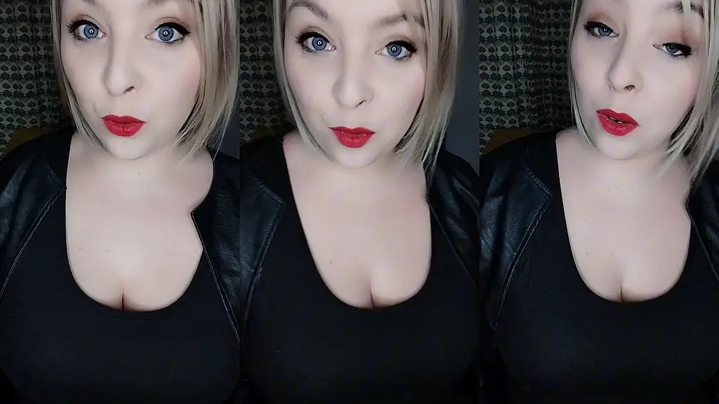 je ne sais pas quand vous vous couchez si vous vous masturbez ? moi c est ...