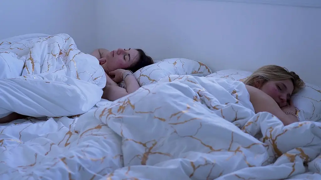 chloe et moi sommes en couple et cela fait un moment que je ne lui ai pas ...