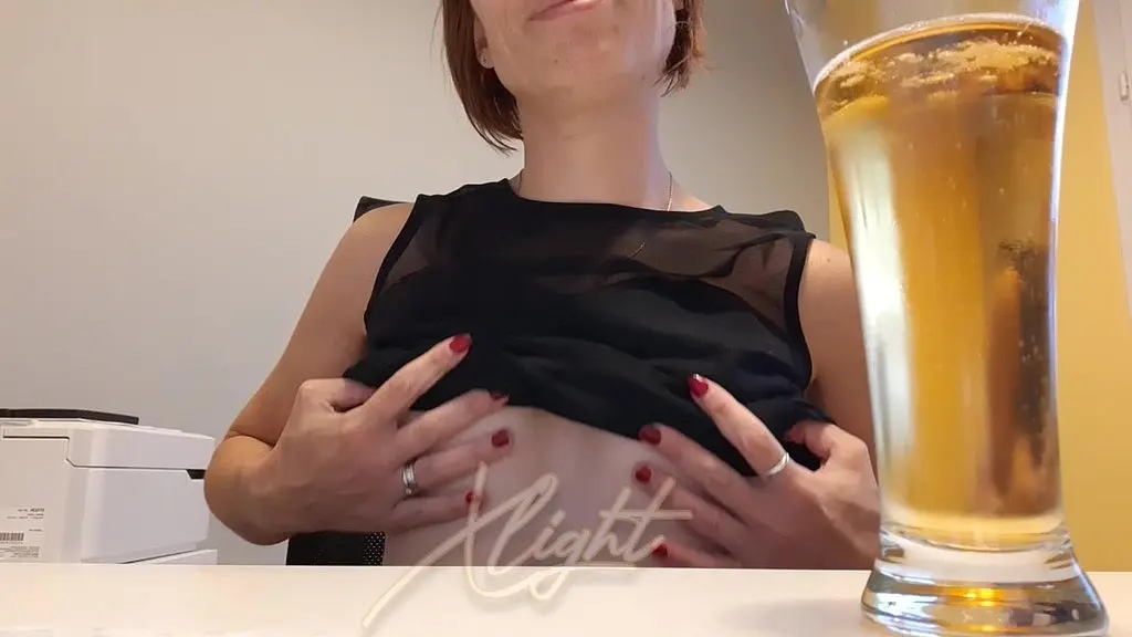 posee tranquille pour finir la semaine, bien envie d etre accompagnee