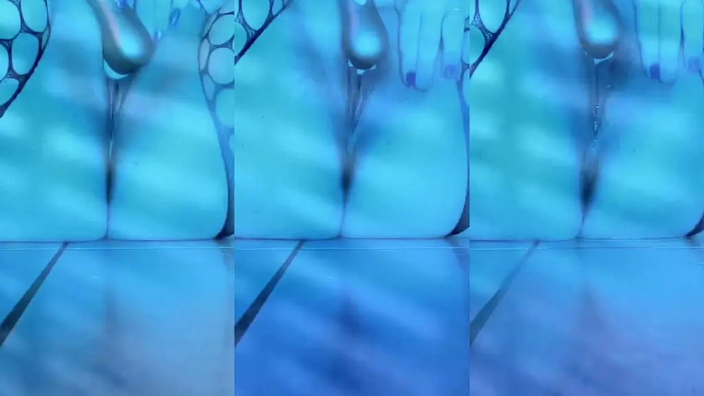 regarde moi squirt en gros plan, petit cochon je vais t’asperger de ma mouille