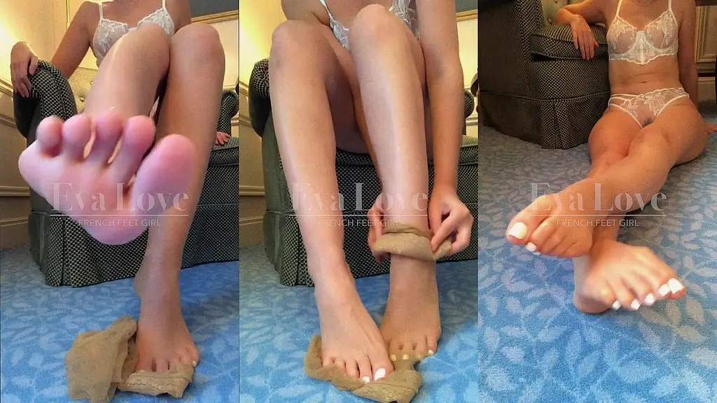 j enleve mes bas pour toi, et tu baves comme un chien en voyant ca..