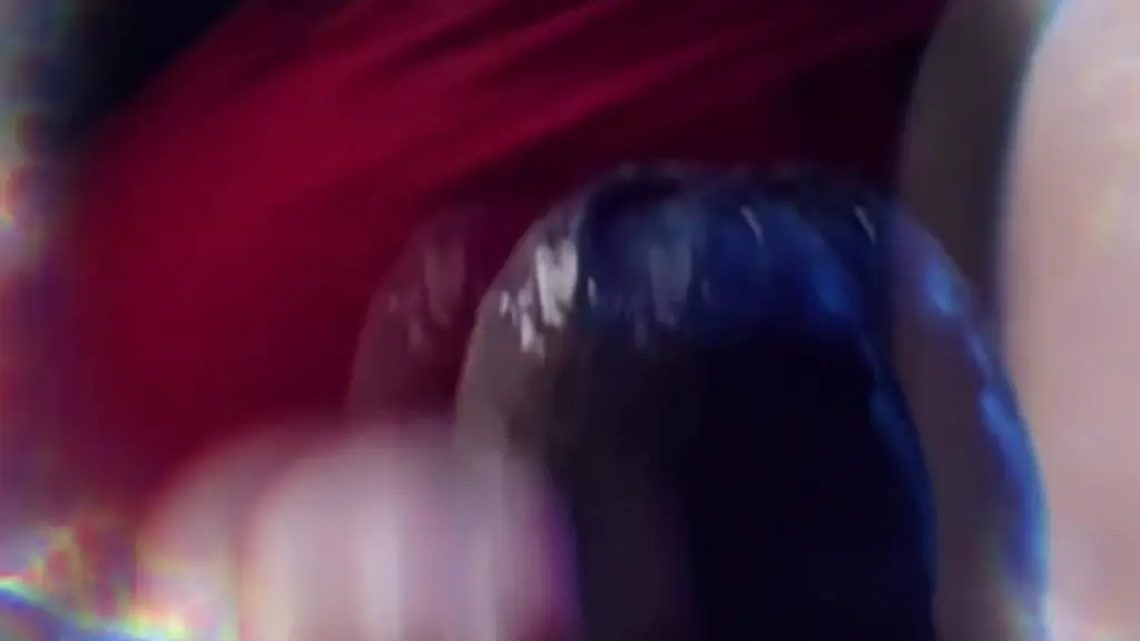 chut... rendors toi, je veux juste te branler et te sucer pendant que je regarde...