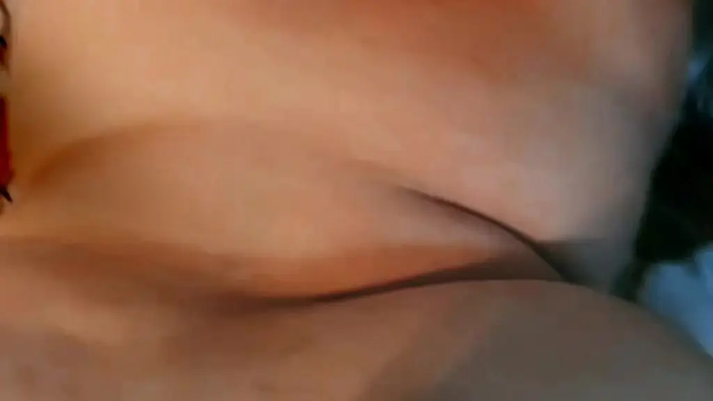 j adore me faire prendre par derriere et recevoir la bonne fessee que je ...