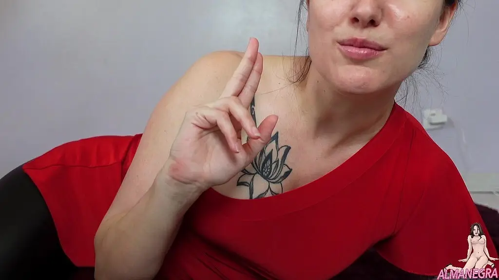 10 minutes 21 joi branle toi a mes pieds alors comme ca la petite ...