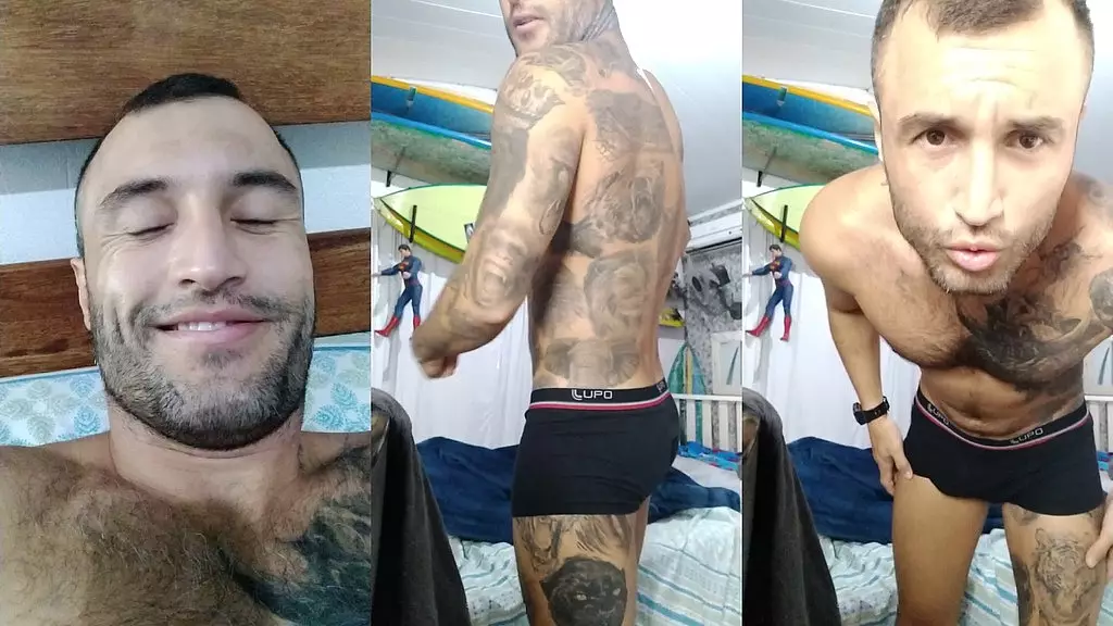 bom dia, olha o jeito que eu acordo ? e see que eu ganhei 4 kilos apos voltar a surfar, porque eu nao estou 40ena