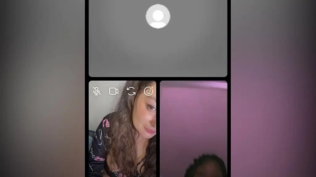 voici la sextape n10 extrai d’un show solo je me touche et me doigte