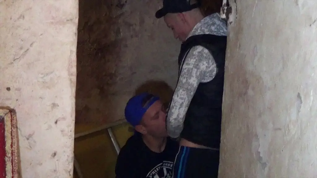 2183 french boy fucked raw by the xxl dick of oscar wood