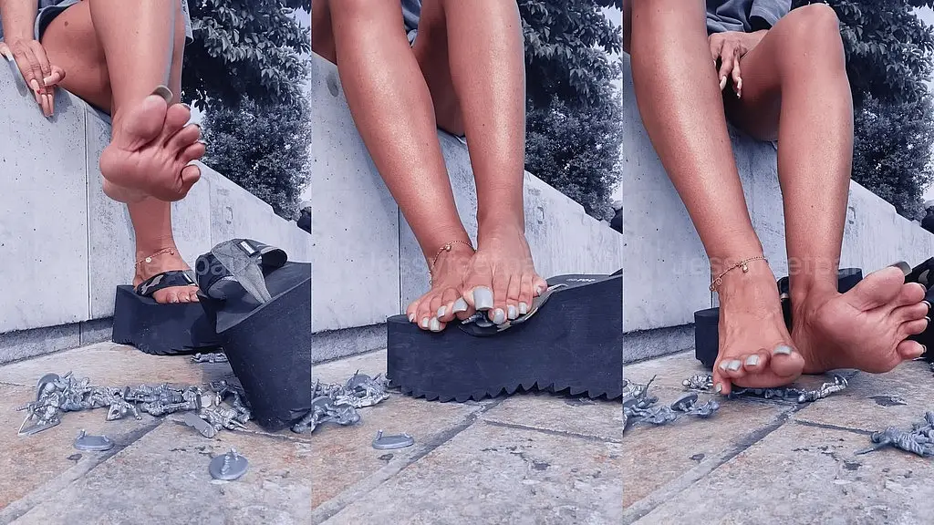 si tu bouges je t’ecrase en geante ecrasant des petits soldats meme ...