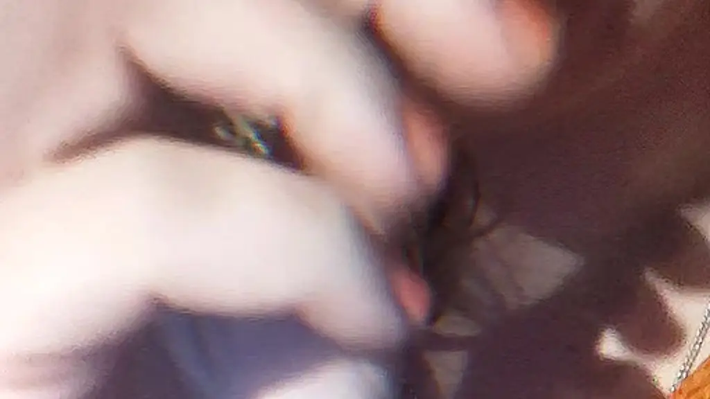 me voila bien sage en ce moment..bisous bonne fin de journee les garcons