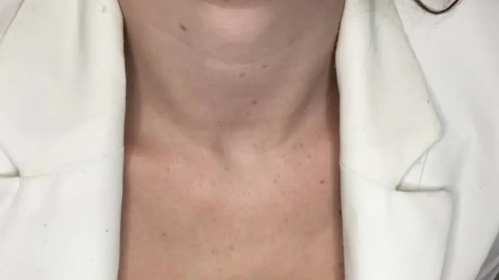 viens decouvrir un peu plus mon corps je te plais comme ca ?